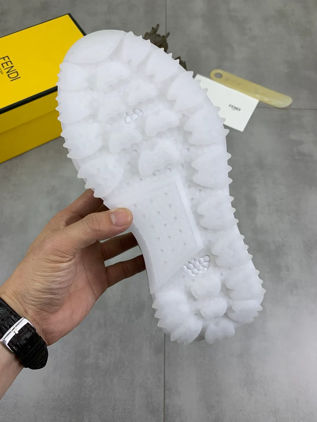 ​Men's shoes 💰P460 💰[New] Little Monster 🆘 New FENDI (Fendi) counter new 🕶️🕶️Simple routing effect, showing an elegant and cool driving shoe 🎬Using imported calfskin + first-layer pigskin lining🐂Excellent material🎬Detailed workmanship 🤗Comfortable foot feel➰➰. ​Pair it with any outfit to show your taste and temperament, low-key luxury ♻️Design ​simple and elegant ​noble and fashionable 🍃​Very loved and favored by trendy men 💓❤️size: 38-44 2️⃣colors available